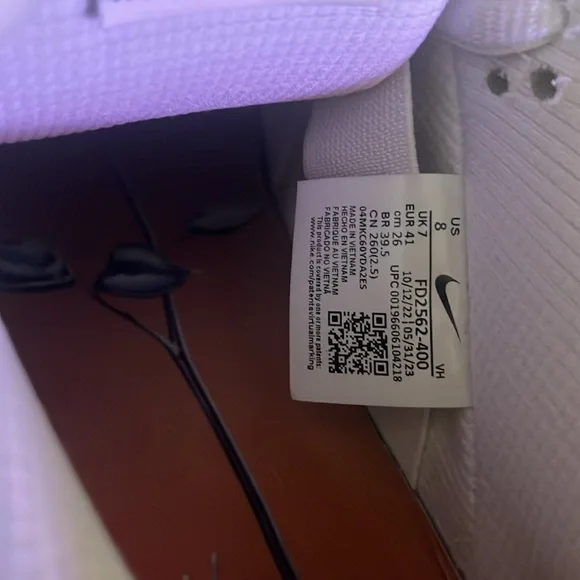 april x nike men’s size 8 - Picture 3 of 4